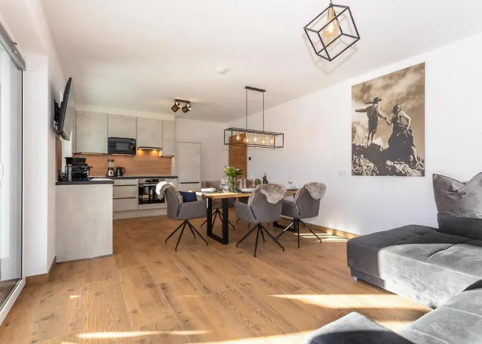 Lienbichl Apartahotel 4*